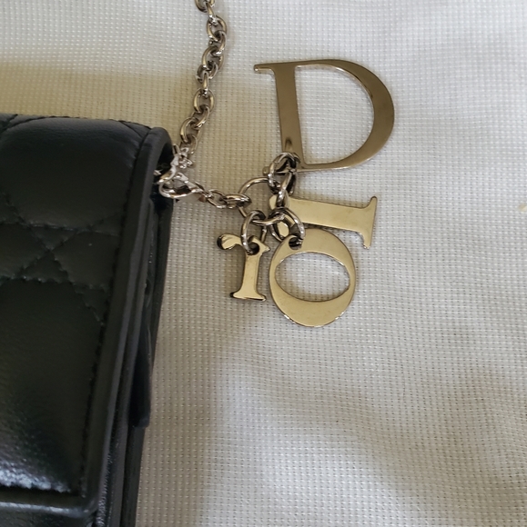 DIOR cannage wallet with chain. - Picture 3 of 8
